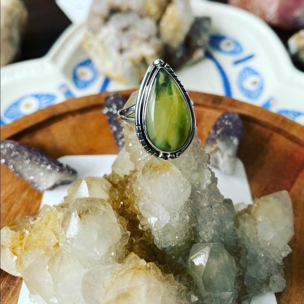 Beautiful Nephrite Jade Ring 925 sterling silver